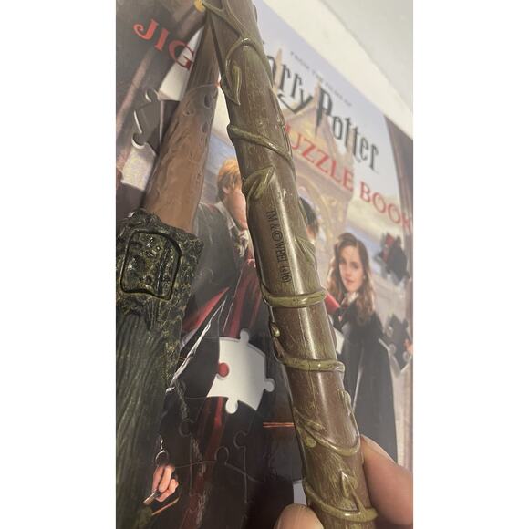 Lot Of Harry Potter Mattel Doll Álbus,Wand Lighted 14” TM & c WBEI(s16) And S20 - Picture 5 of 16